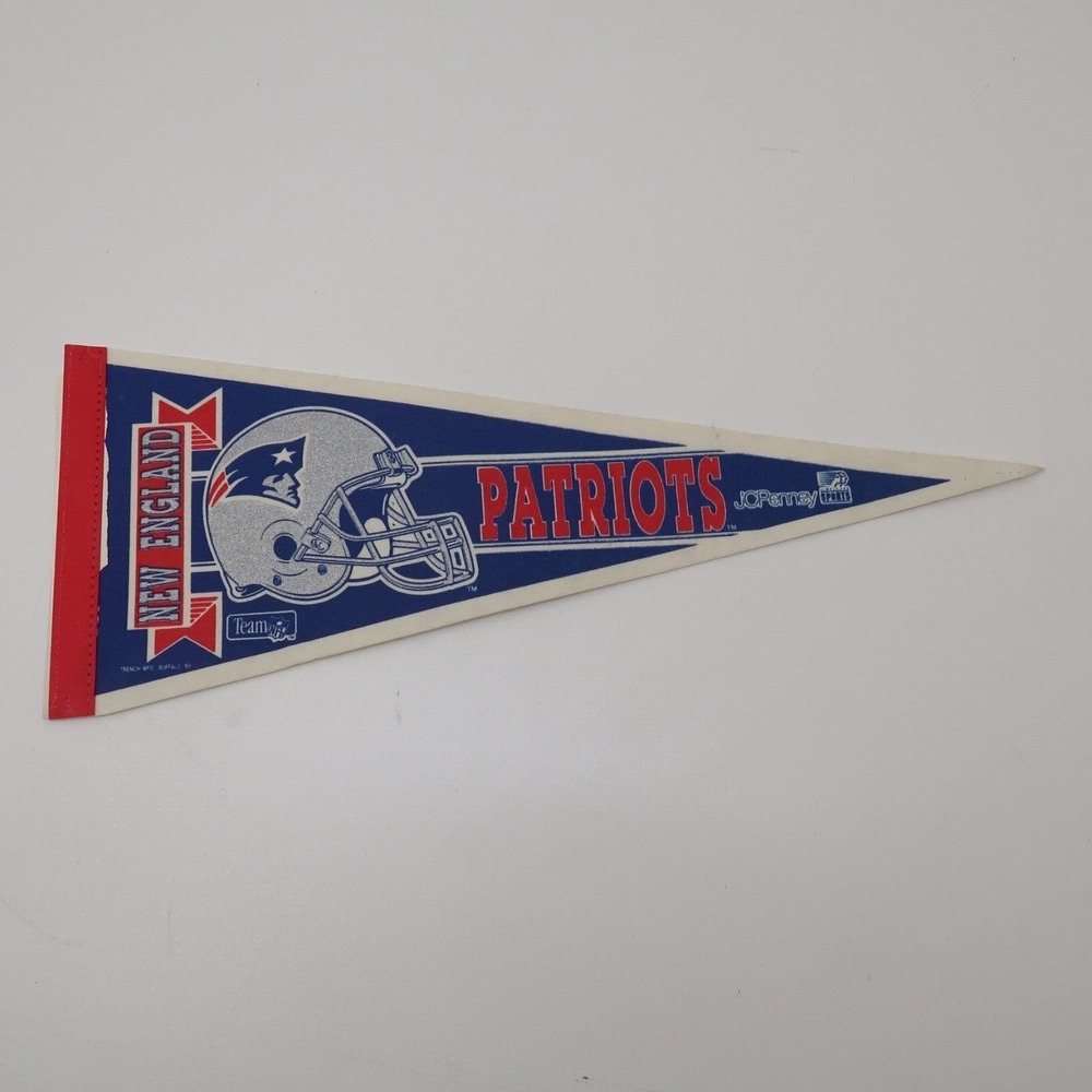 NFL New‎ England Patriots Pennant Felt Flag Trench MFG. Blue Red